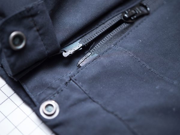 Standard Central Zipper - Image 4